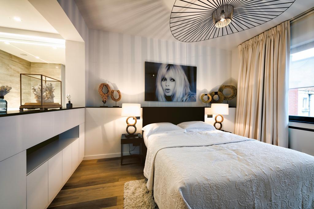 Charles Home - Grand Place Aparthotel Brussel Ruang foto