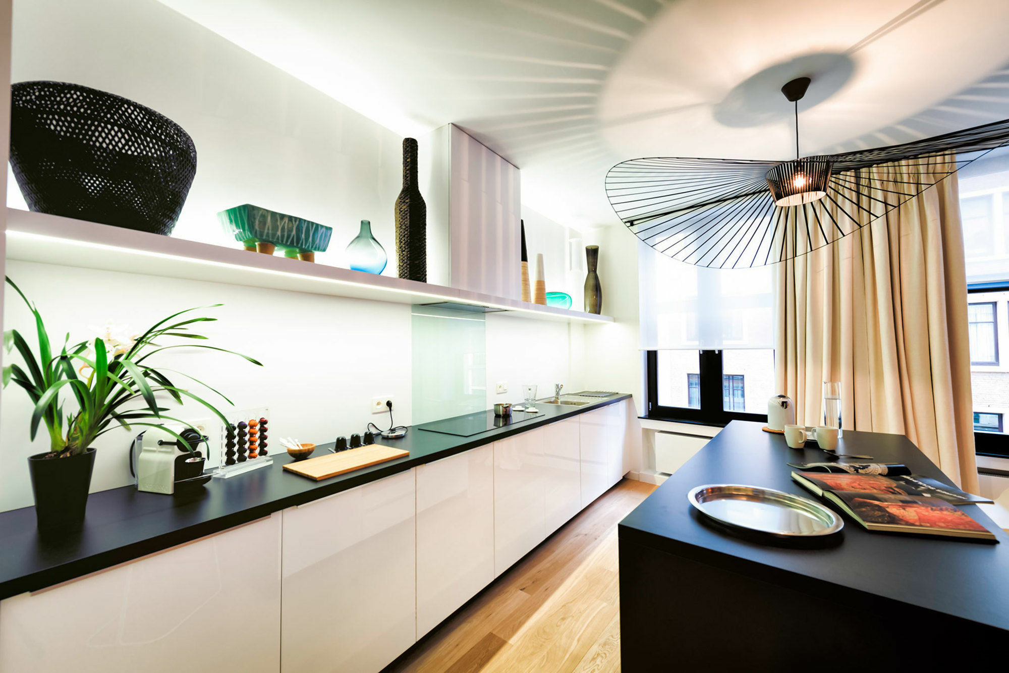 Charles Home - Grand Place Aparthotel Brussel Bagian luar foto