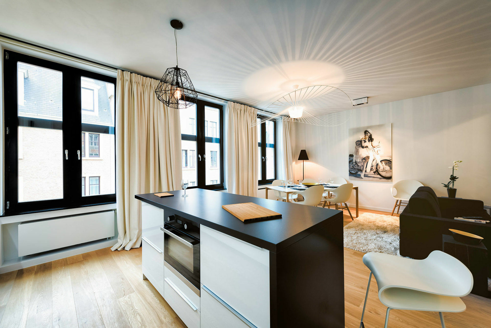 Charles Home - Grand Place Aparthotel Brussel Bagian luar foto